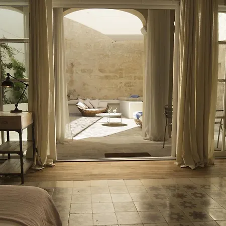 Jardi De Ses Bruixes Boutique ماهون