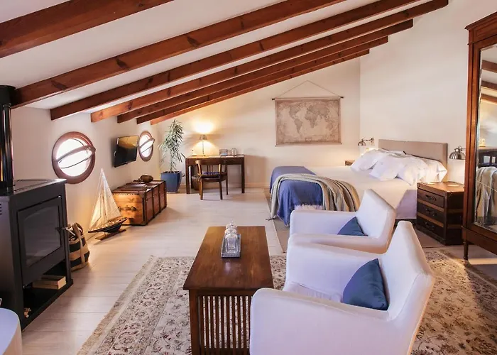 Jardi De Ses Bruixes Boutique Маон